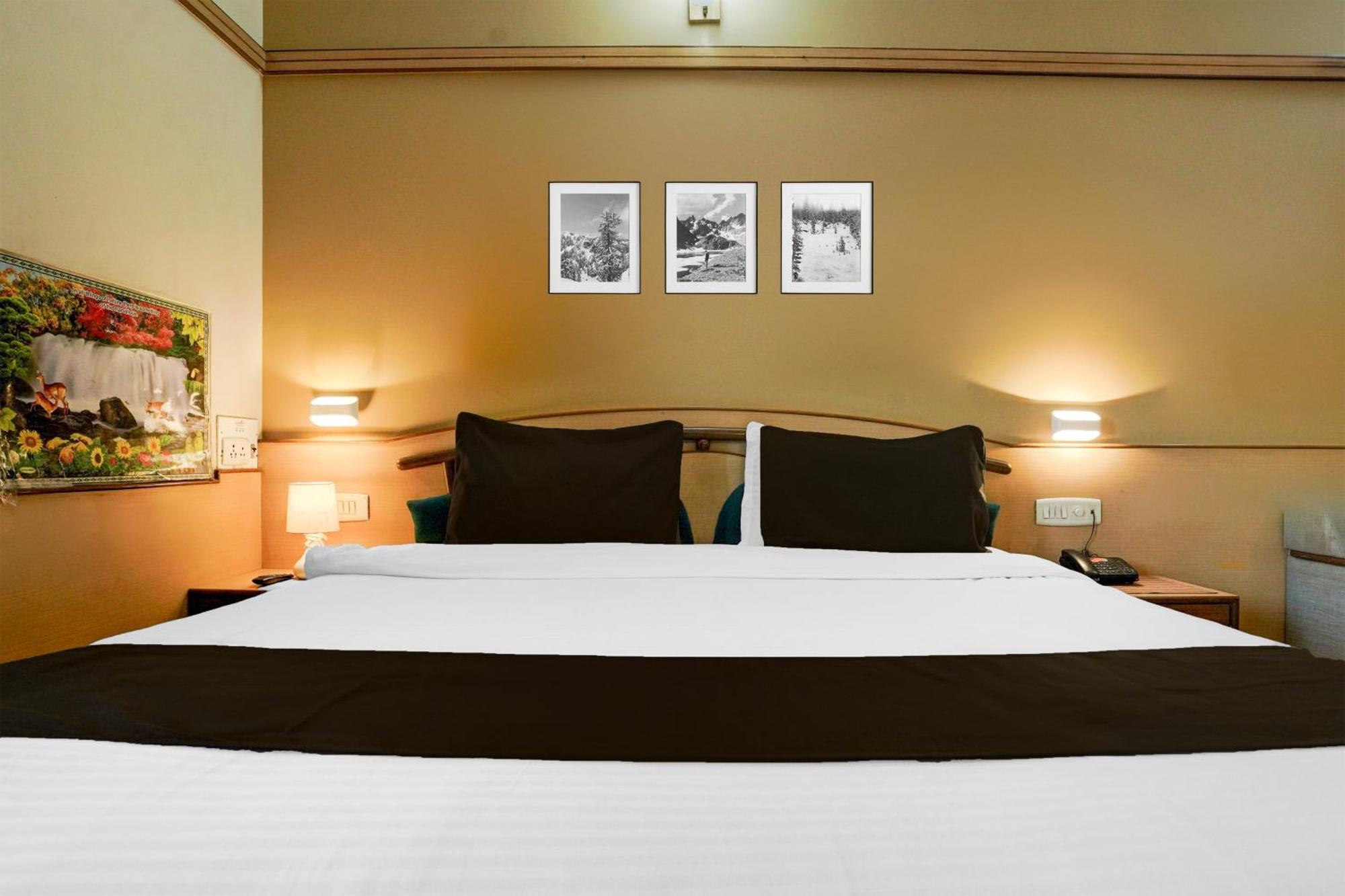 Super Collection O Limda Chowk Formerly Hotel Harmony 拉杰果德 外观 照片